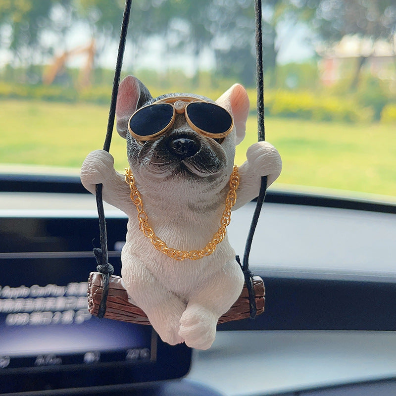 Swinging paws